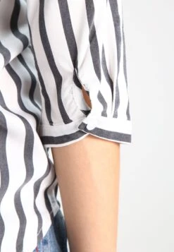 Vero Moda Erika- Blouse - Snow White/Black -Vero Moda b8b6fb2e1a564416a3e18b6f58fff1a0