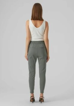 Vero Moda Vmeva MrString Ga Noos - Trainingsbroek - Dark Forest -Vero Moda bbb6faa6acd643e3a58900611a202477