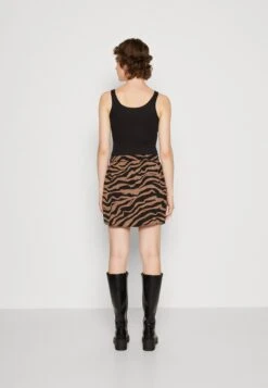 Vero Moda Vmshilah Naja Short Skirt - A-Lijn Rok - Brown Lentil/Perla -Vero Moda c1b20c560b95458a8276b5ba4c0056d0