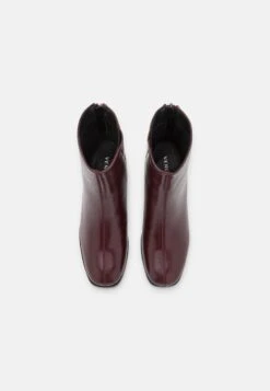Vero Moda Vmnesya Boot - Korte Laarzen - Winetasting 11 Vero Moda Vmnesya Boot - Korte Laarzen - Winetasting -Vero Moda c286128f102d43dfa48cbdedc400cec6