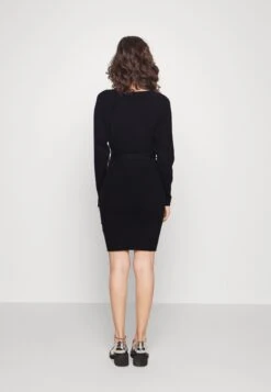 Vero Moda Vmhollyrem V Neck Dress - Etui-Jurk - Black 8 Vero Moda Vmhollyrem V Neck Dress - Etui-Jurk - Black -Vero Moda c2fddaef81ac4c76bcbe7716e236f133