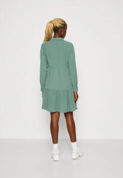 Vero Moda Vminge Knee Dress - Blousejurk - Dark Forest -Vero Moda ca15be1f67314ca6a31370b1d62878bc