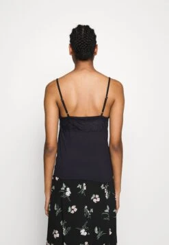 Vero Moda Tall Vmamanda- Top - Black -Vero Moda ca3ebe616b33418b9f36ef20f80c4375