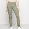 Vero Moda Tall Vmivy Ankle Pants - Cargobroek - Ivy Green