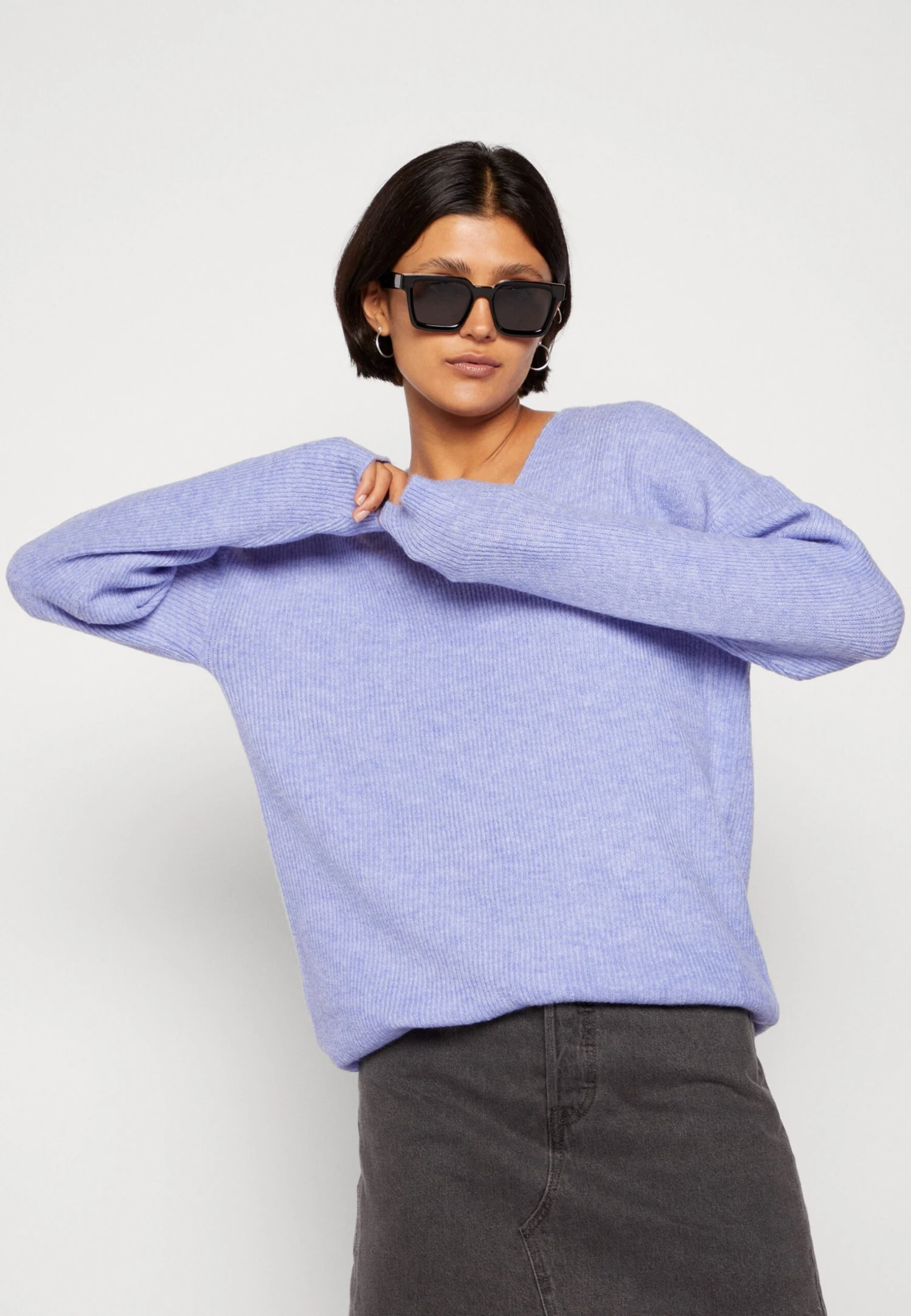 Vero Moda Vmcrewlefile Ls V-Neck Noos - Trui - Jacaranda 4 Vero Moda Vmcrewlefile Ls V-Neck Noos - Trui - Jacaranda - Afbeelding 4