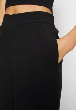 Vero Moda Tall Vmcarmen Wide Pull On Pant Tall - Broek - Black -Vero Moda ce0f33c7d82b44e4b5fe392335f9612f