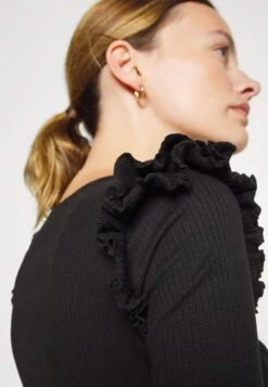 VmmnewislaFrill Top - Blouse - Black -Vero Moda cee2045b6a5f4116acd3c6f6a1d4780e