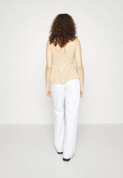 Vero Moda Tall Vmkathy Shr Wide Clr Jeans Tll - Bootcut Jeans - White -Vero Moda d29d17ea2823459fa9d6399a11b8076f
