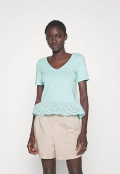 Vero Moda Tall Vmemily Peplum V Neck - T-Shirt Print - Limpet Shell