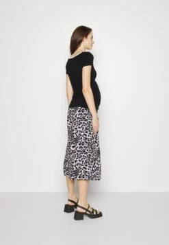 Vmmeasy Skirt- Maxirok - Snow White 7 Vmmeasy Skirt- Maxirok - Snow White -Vero Moda e09bcc181ece4de9ae7f2f1490e4d3b9