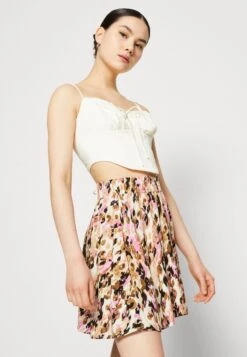 Vero Moda Vmsimply Easy Skater Skirt - Minirok - Tigers Eye 9 Vero Moda Vmsimply Easy Skater Skirt - Minirok - Tigers Eye -Vero Moda e55faacc885b437abf2070859ebf59e1