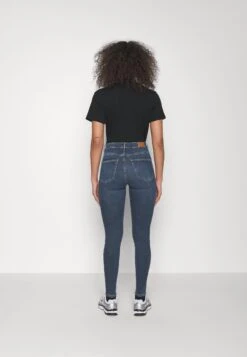 Vero Moda Tall Skinny Jeans - Jeans Skinny Fit - Dark Blue Denim -Vero Moda f1c21edd8ac44550b6a332967a534e73