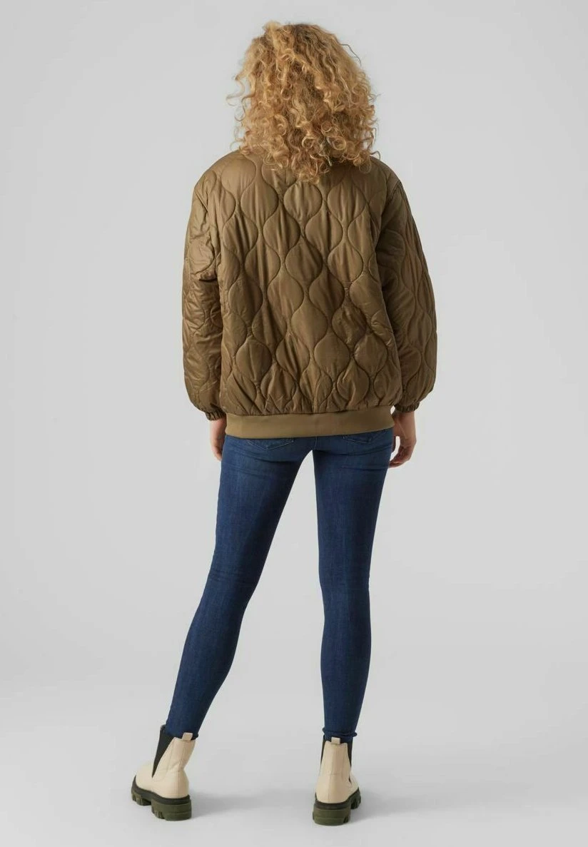 Vero Moda Vmwillowharriet - Bomberjacks - Capers 3 Vero Moda Vmwillowharriet - Bomberjacks - Capers - Afbeelding 3