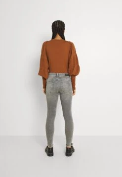 Vero Moda Vmpeach - Jeans Skinny Fit - Medium Grey Denim -Vero Moda f45235e71c1646819046363408c1fb31