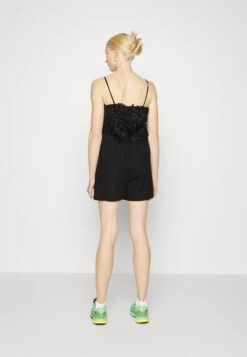 Vero Moda Tall Vmjesmilo- Shorts - Black 7 Vero Moda Tall Vmjesmilo- Shorts - Black -Vero Moda f4530fabdffb4ba1aaebf4c8bca13a92