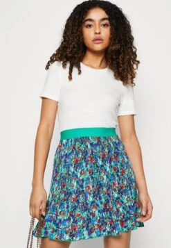 Vmdelani Ss O-Neck Tee Vma - T-Shirt Basic - Snow White -Vero Moda f6c9ba4c4ee4490295fbdf2c37eded6a