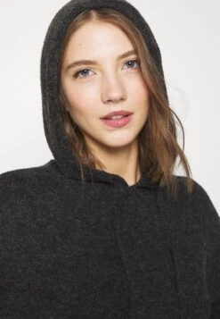 Vero Moda Vmdoffy Hood Dress - Gebreide Jurk - Black -Vero Moda f862d4eb38f849b9a593cbbcca64cac8