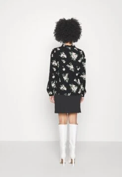 Vero Moda Petite Vmeasy Volume Top- Blouse - Black Aop/Sandy Black -Vero Moda fb658fbd88784b2e88162493044a9f5e