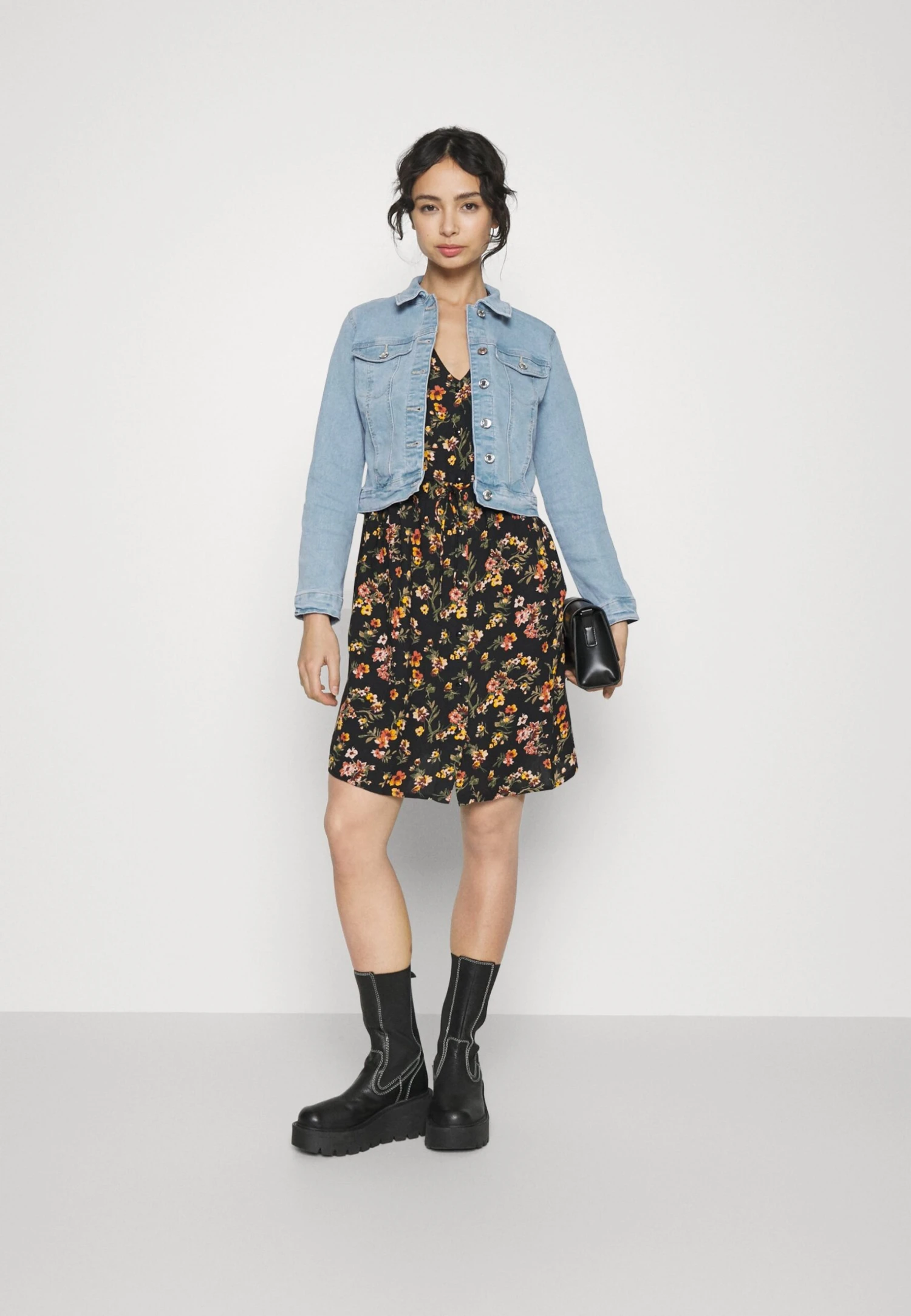 Vero Moda Petite Jacket - Spijkerjas - Light Blue 2 Vero Moda Petite Jacket - Spijkerjas - Light Blue - Afbeelding 2